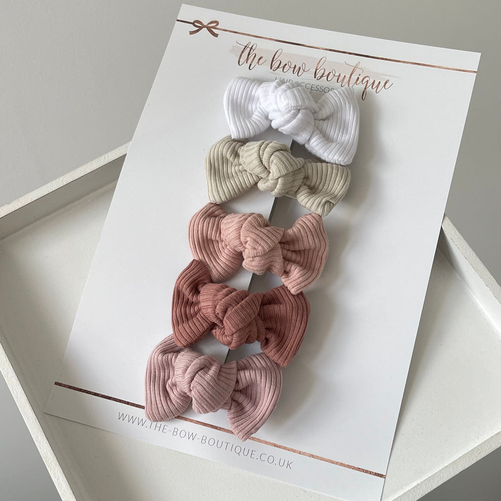 Ribbed bow clip set