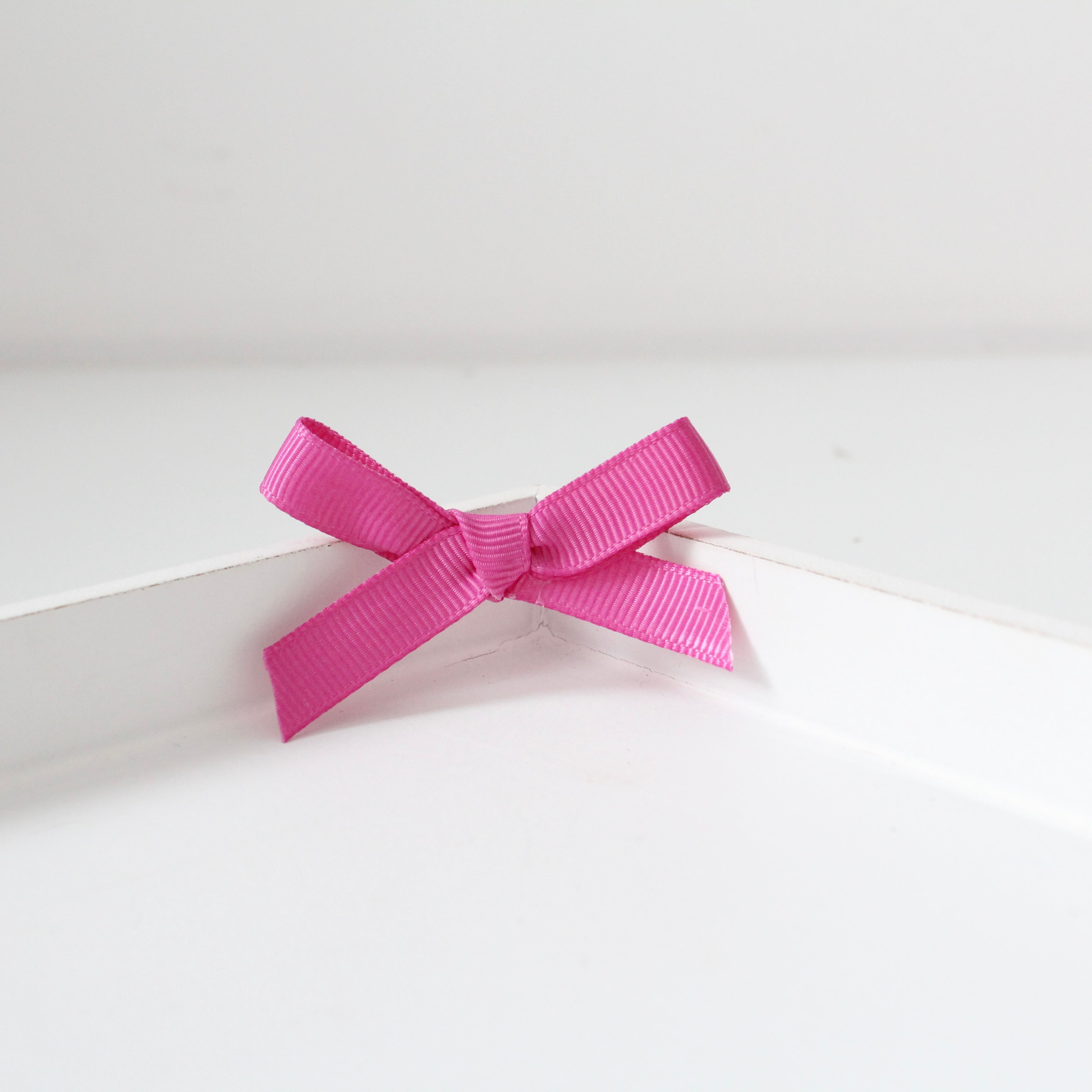 Hand tied ribbon bow clips | 41 Colours