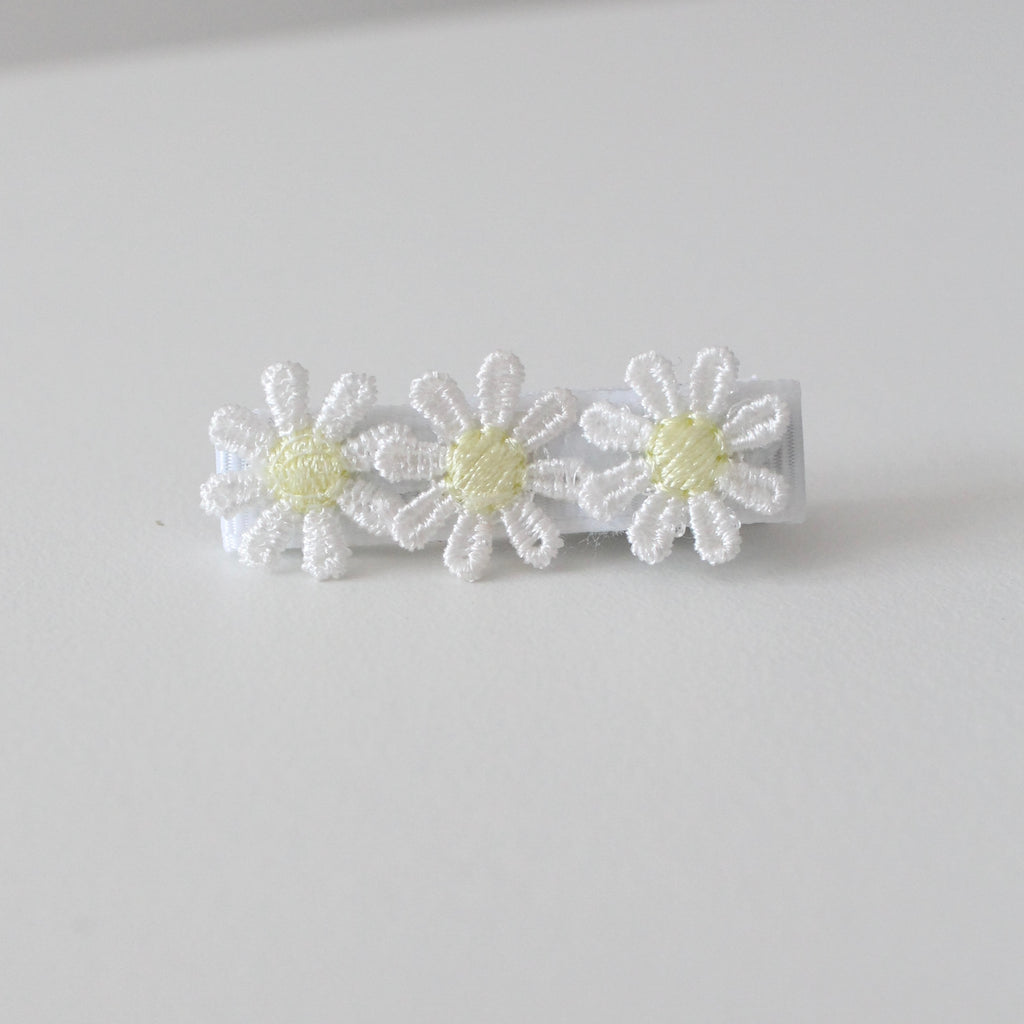 Delicate lemon daisy flowers | Clip or headband