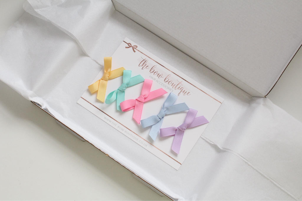 Hand tied summer ribbon bow clip set