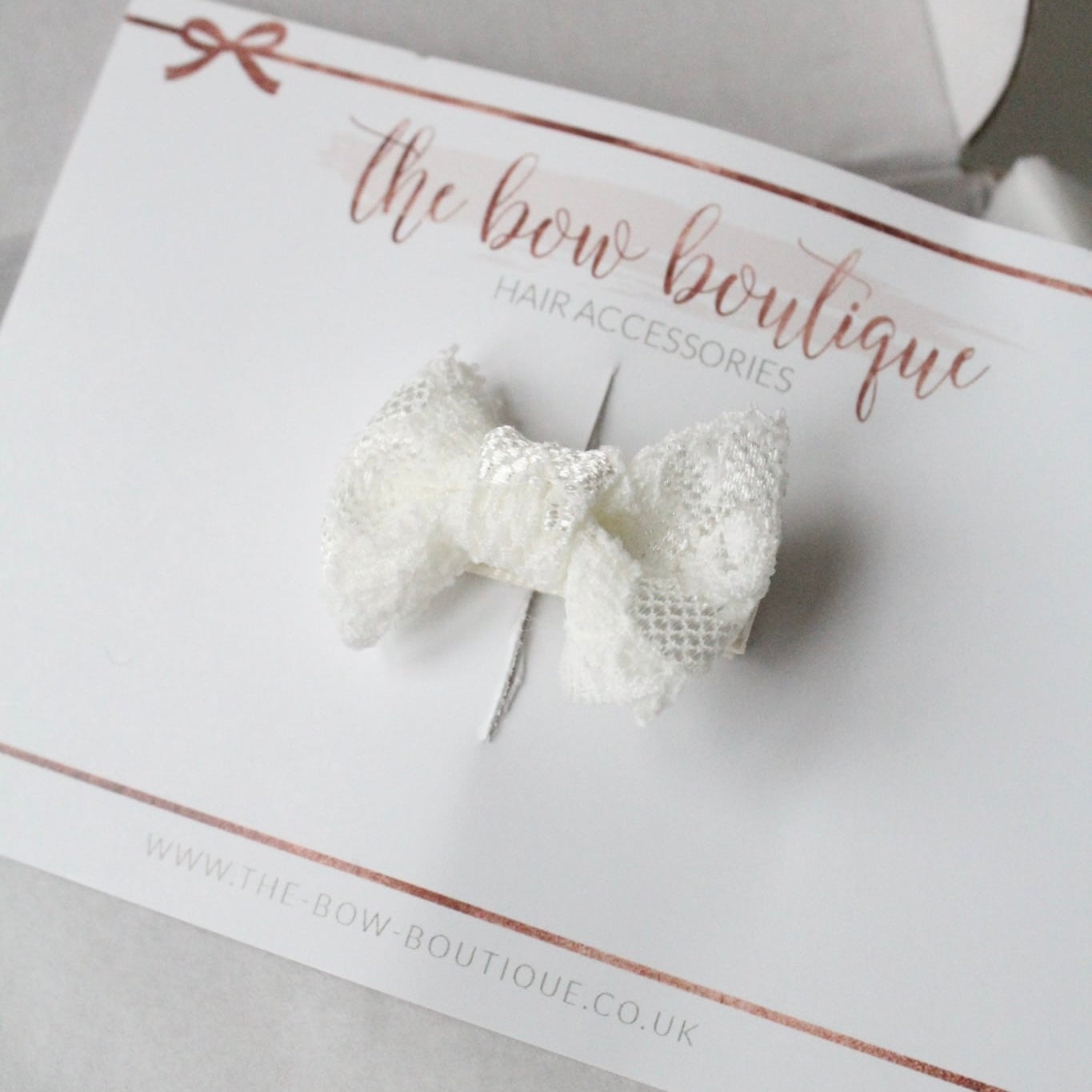 My first Ivory lace mini pinch bow clip | Occasion