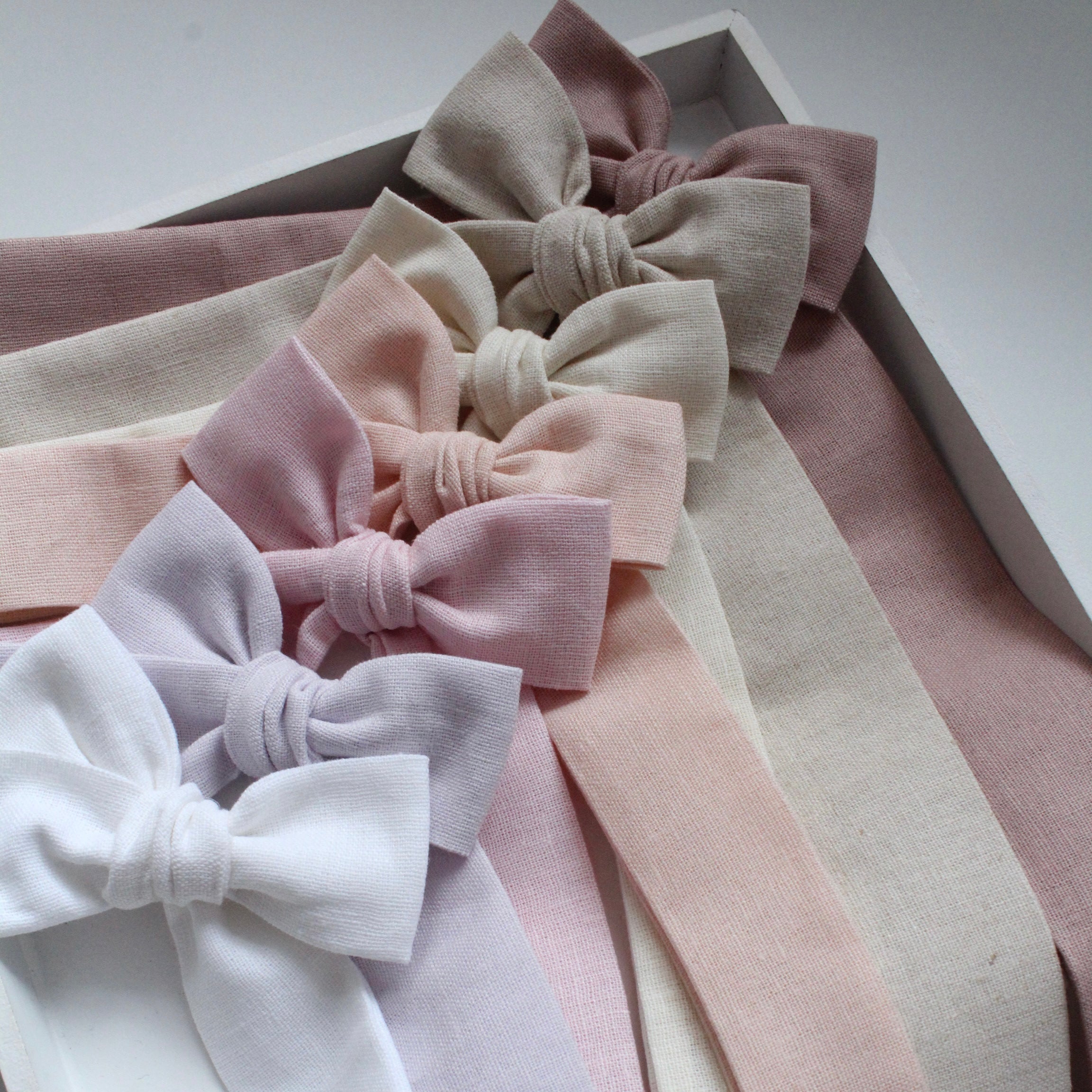 Luxury sweetheart bows | 7 Colours | Clip or bobble