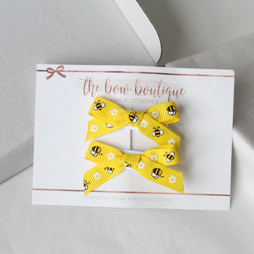 Bee ribbon bow