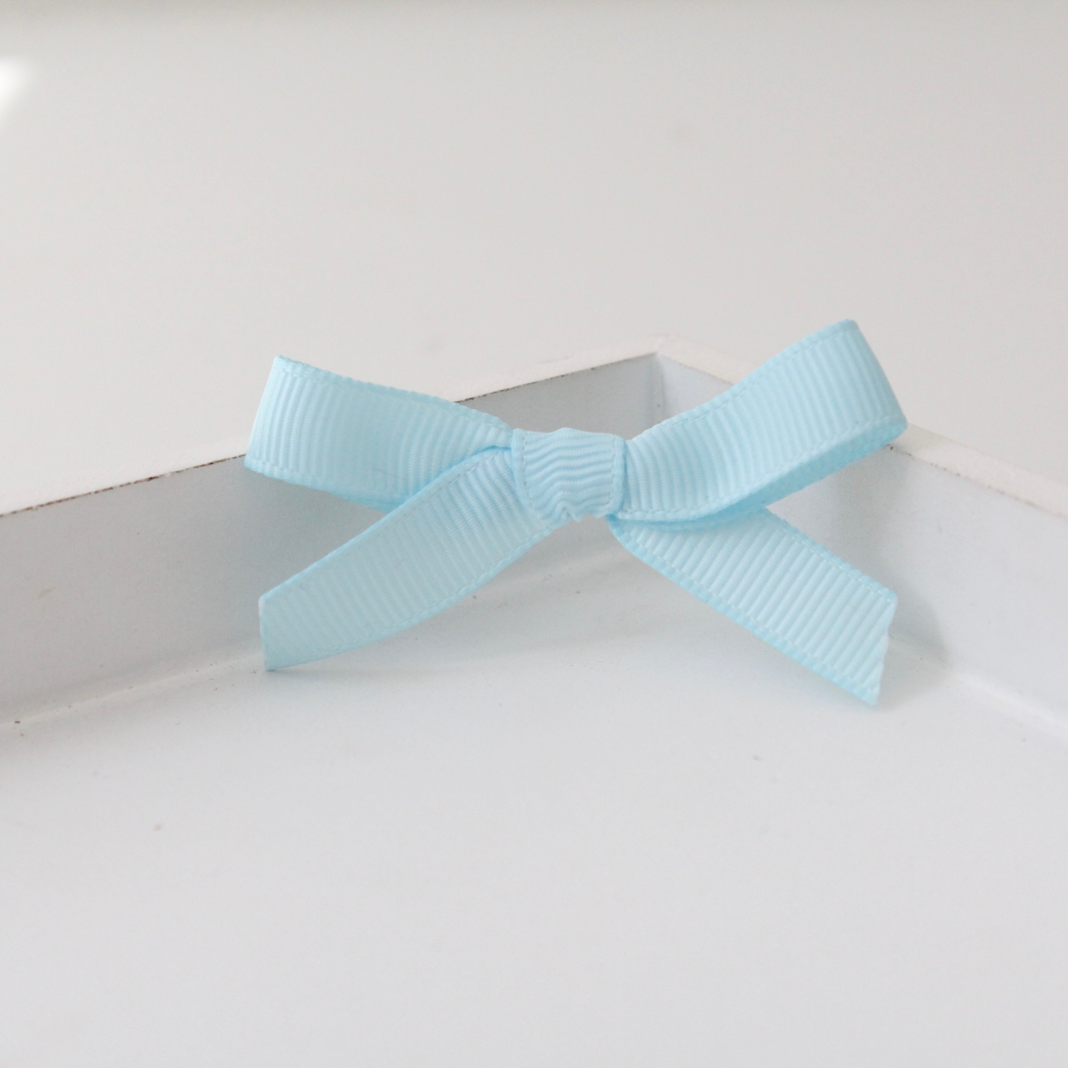 Hand tied ribbon bow clips | 41 Colours