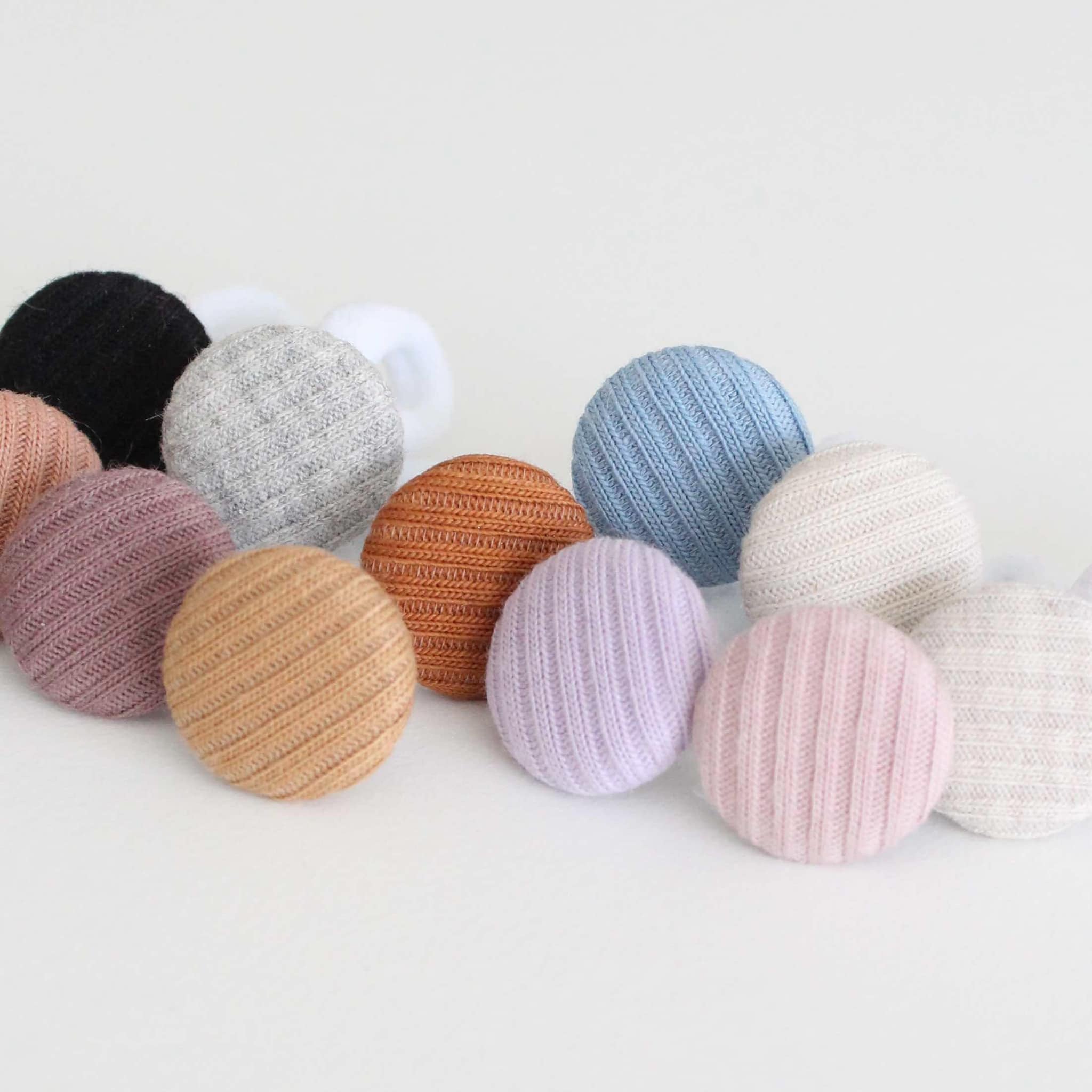 Jersey button bobbles | 22 colours | Standard size