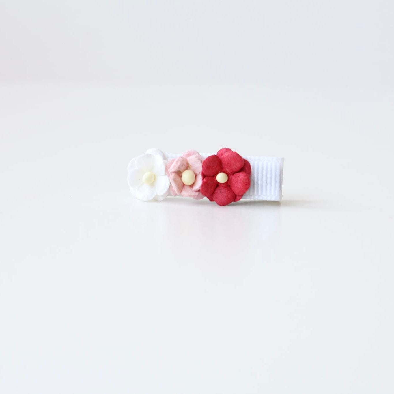 My first flower clip | White, pink & red