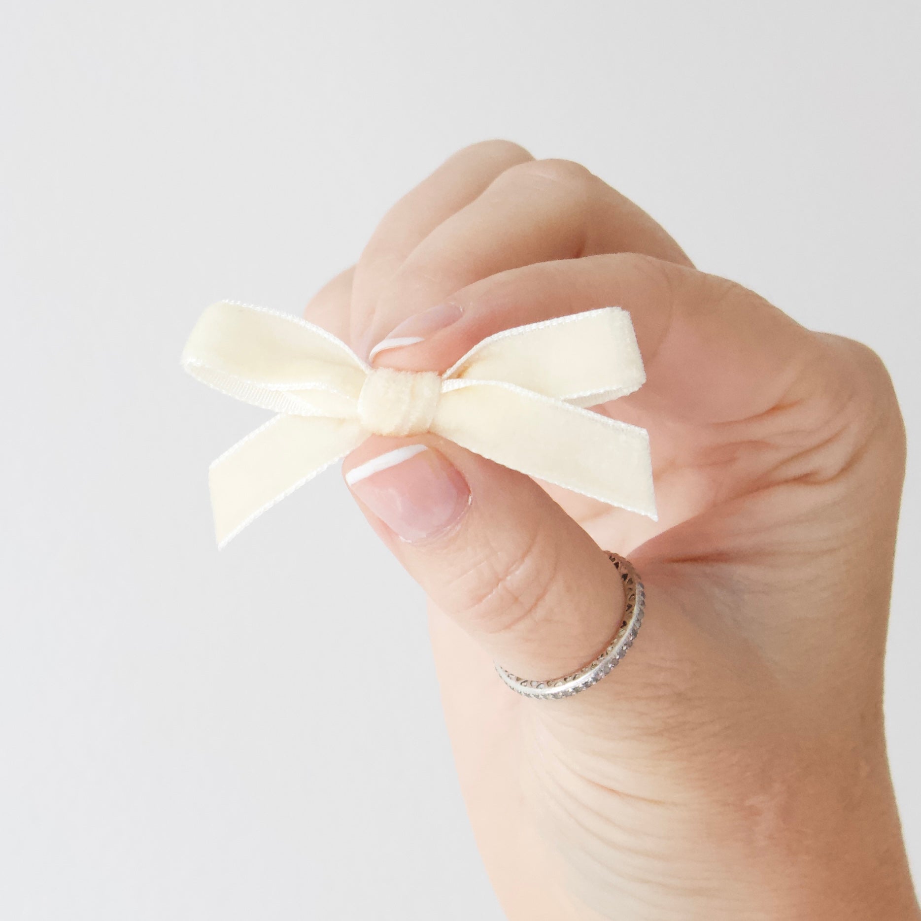Mini velvet bows | 16 Colours | Clip or headband