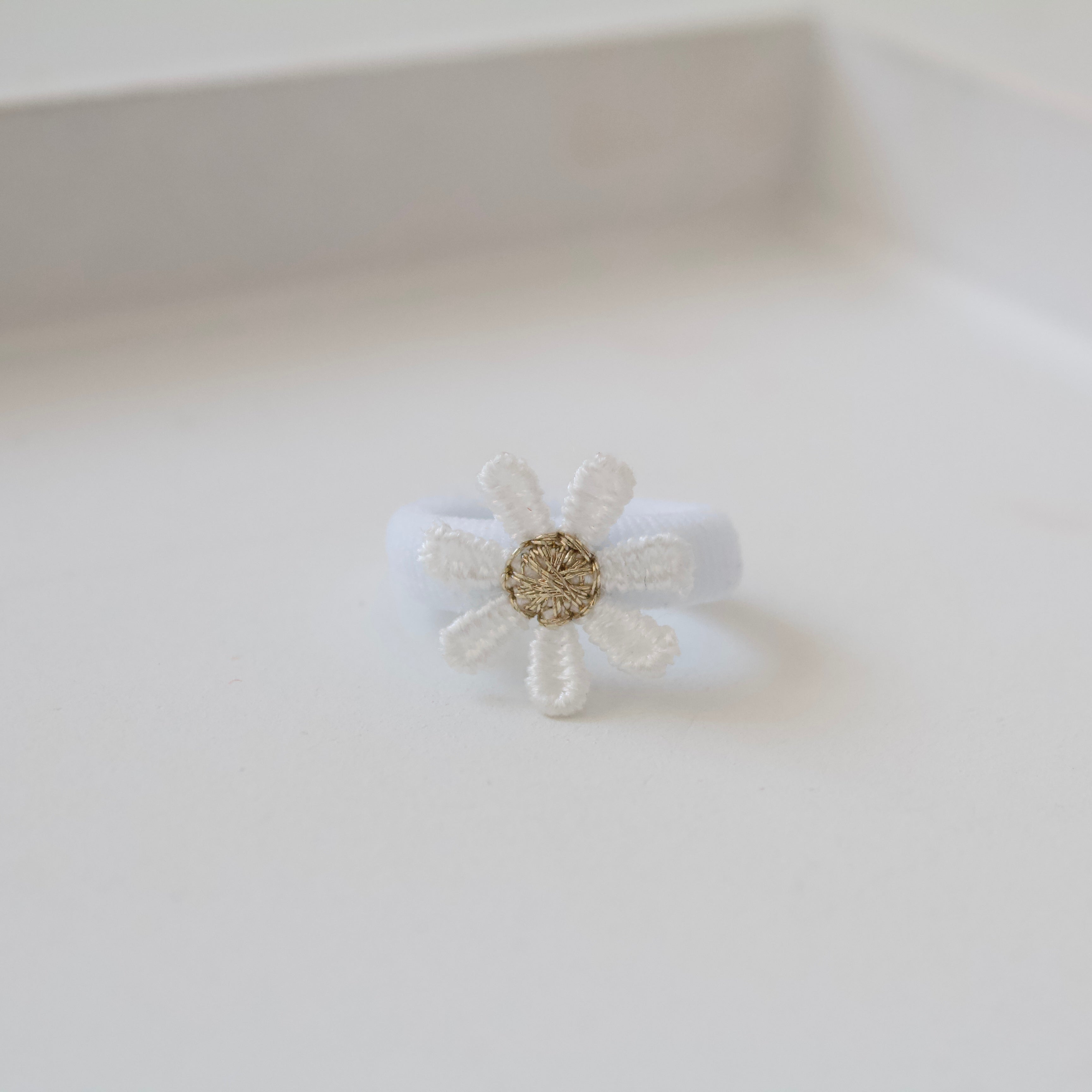 My first delicate bobbles | 9 colours
