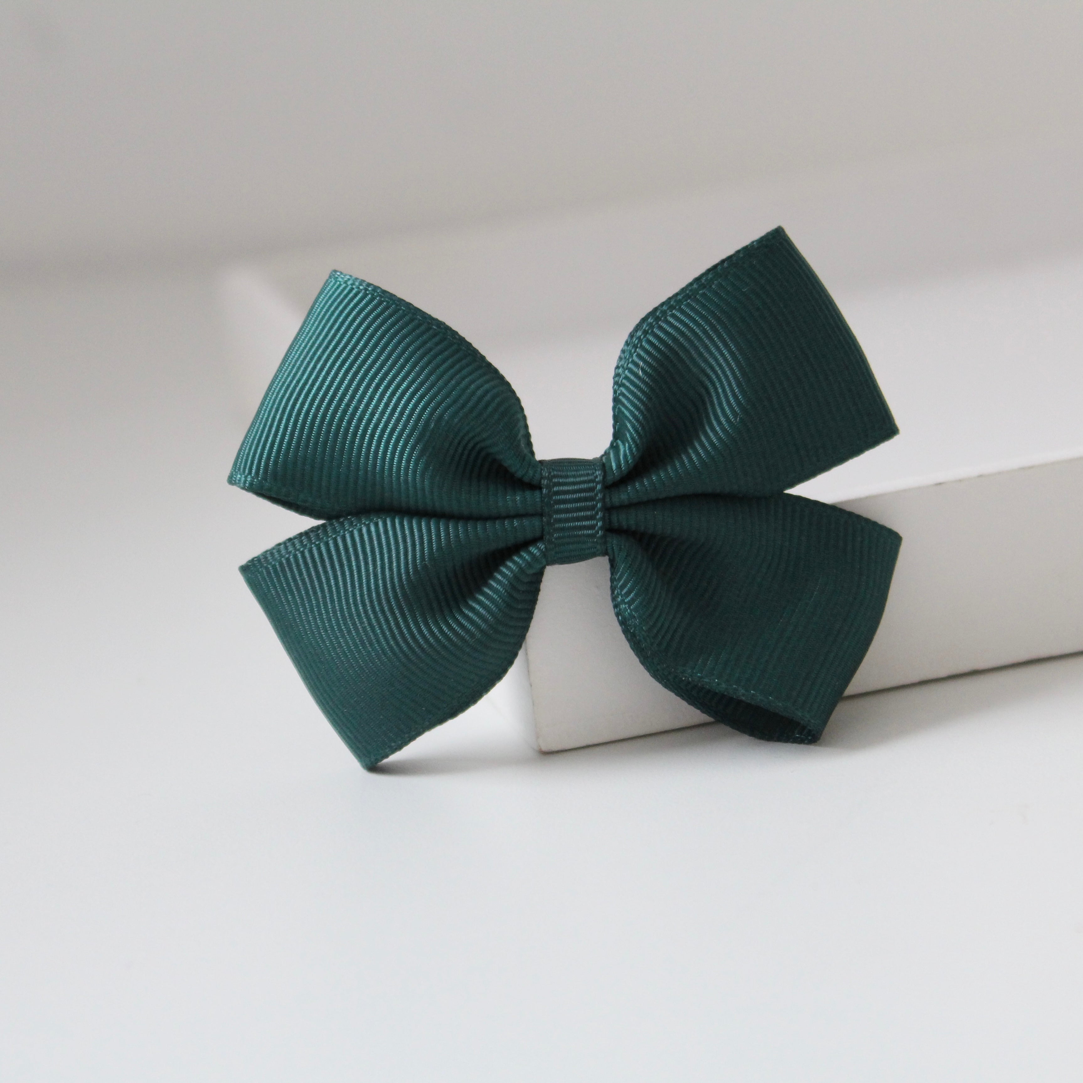 Double pinch ribbon bows | 32 colours | Clip or bobble