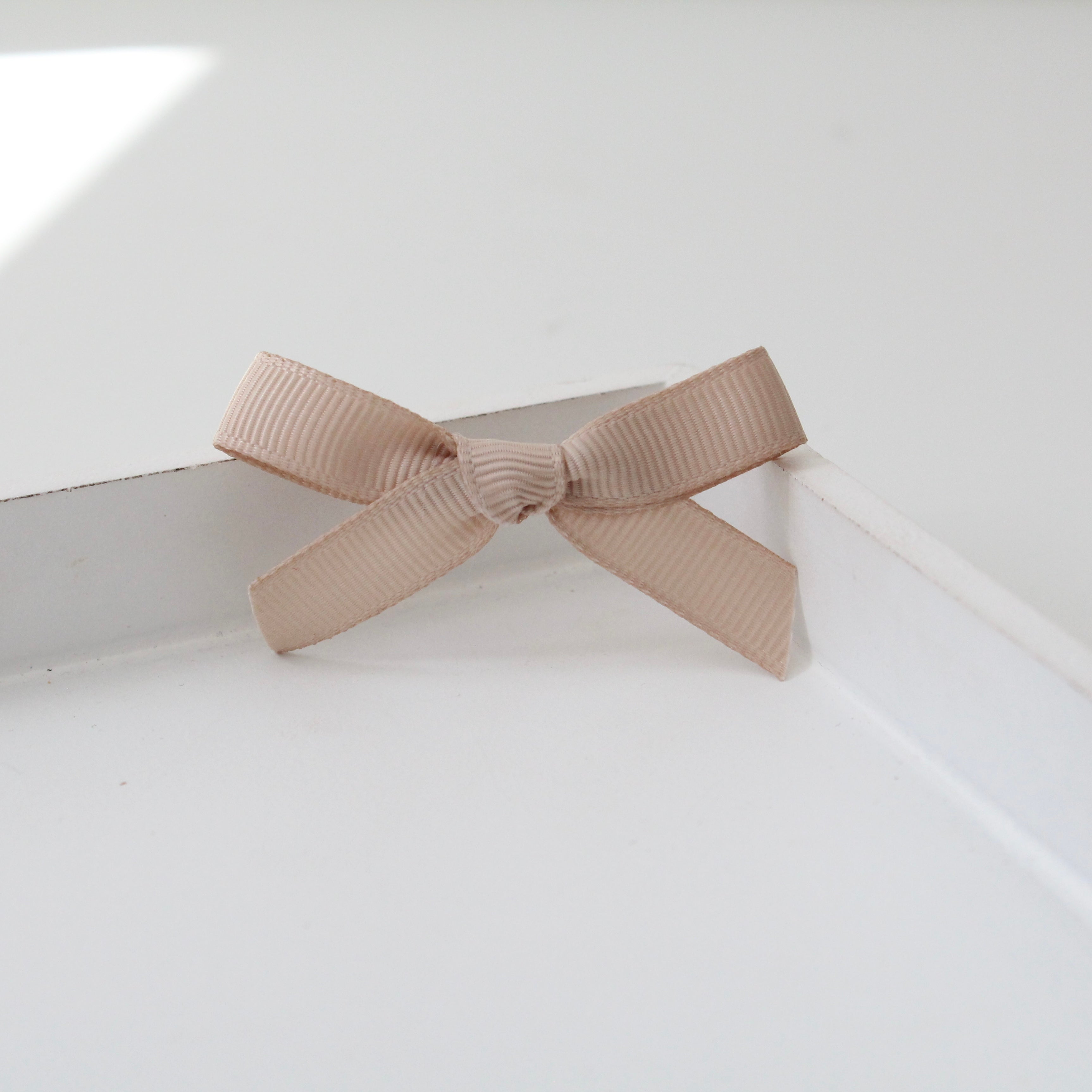 Hand tied ribbon bow clips | 41 Colours