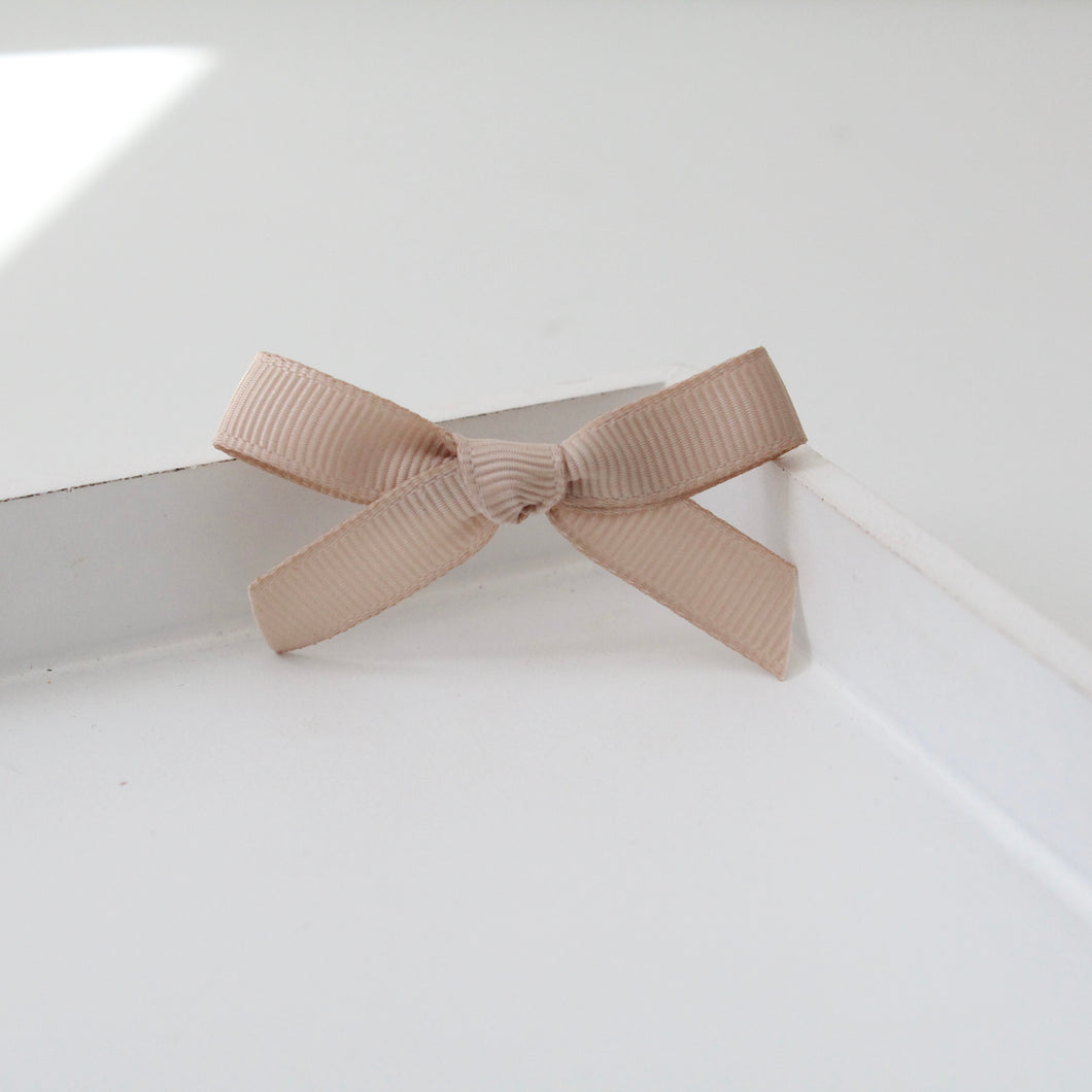 Hand tied ribbon bow clips - 42 Colours