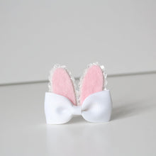 Load image into Gallery viewer, Bunny ear pinch bow