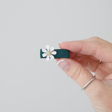 Load image into Gallery viewer, My first delicate clips - 15 colours