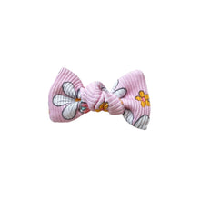 Load image into Gallery viewer, Strawberries &amp; Dasies jersey ribbed knot bows - Limited edition