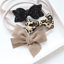 Load image into Gallery viewer, Leopard print set - Clip or headband