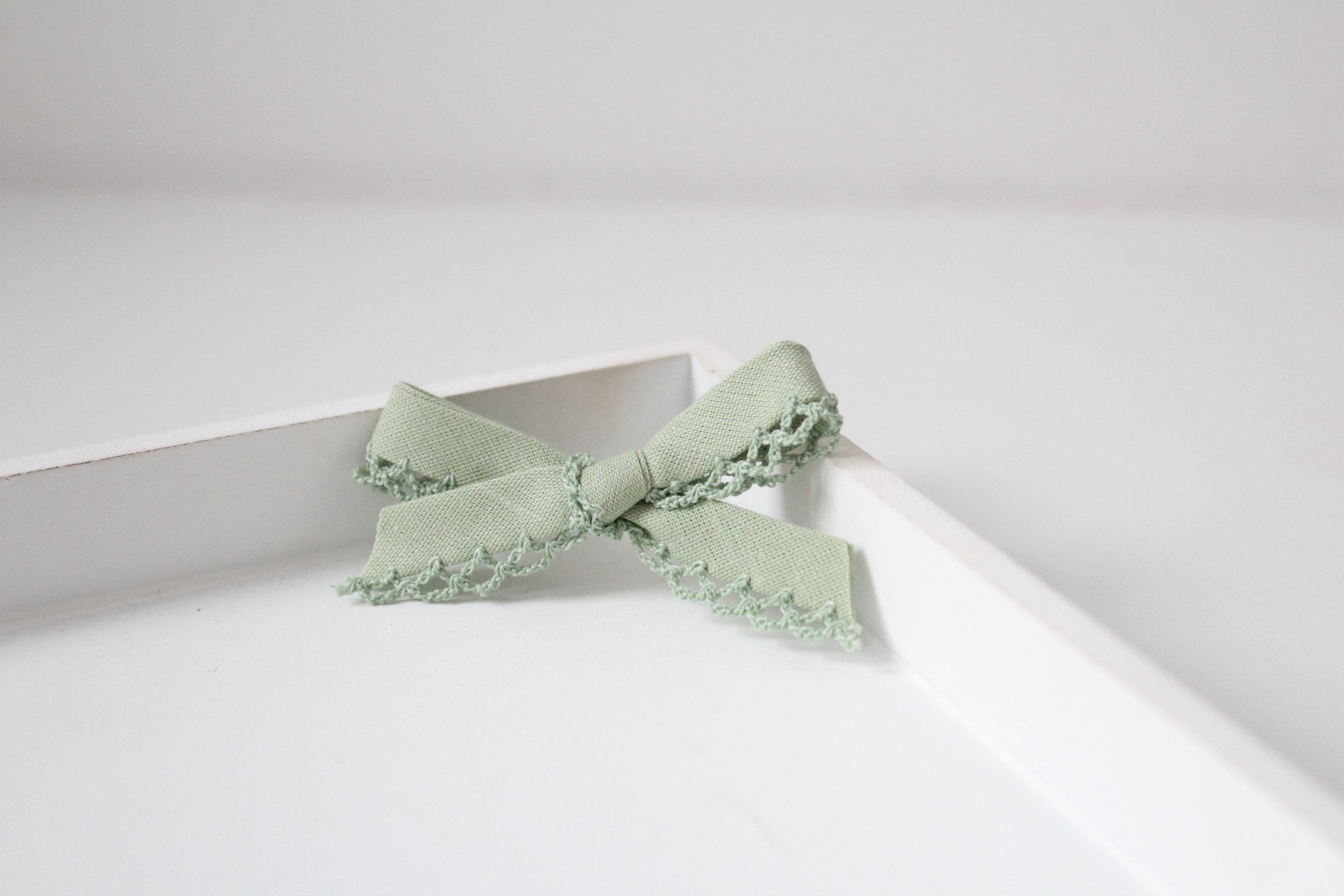 Hand tied bows | 16 Colours