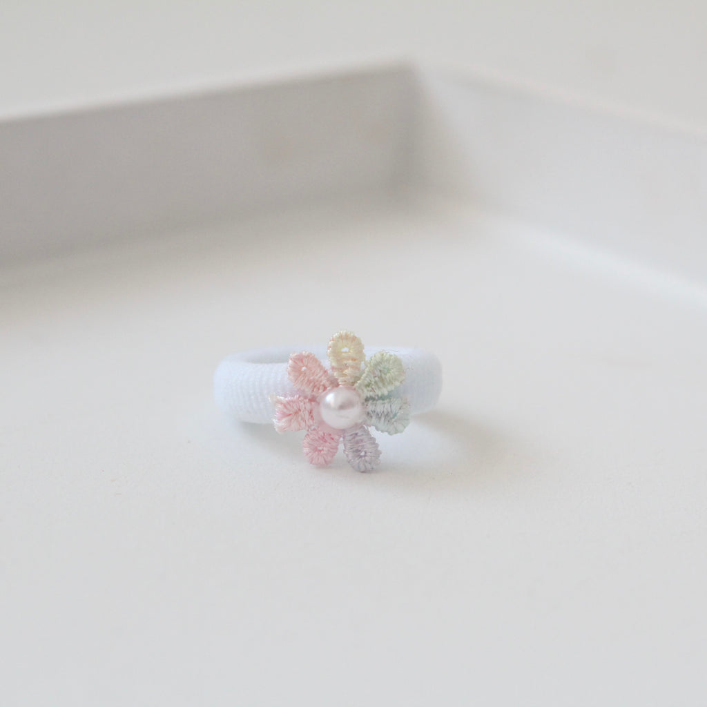 My first delicate bobbles | 9 colours
