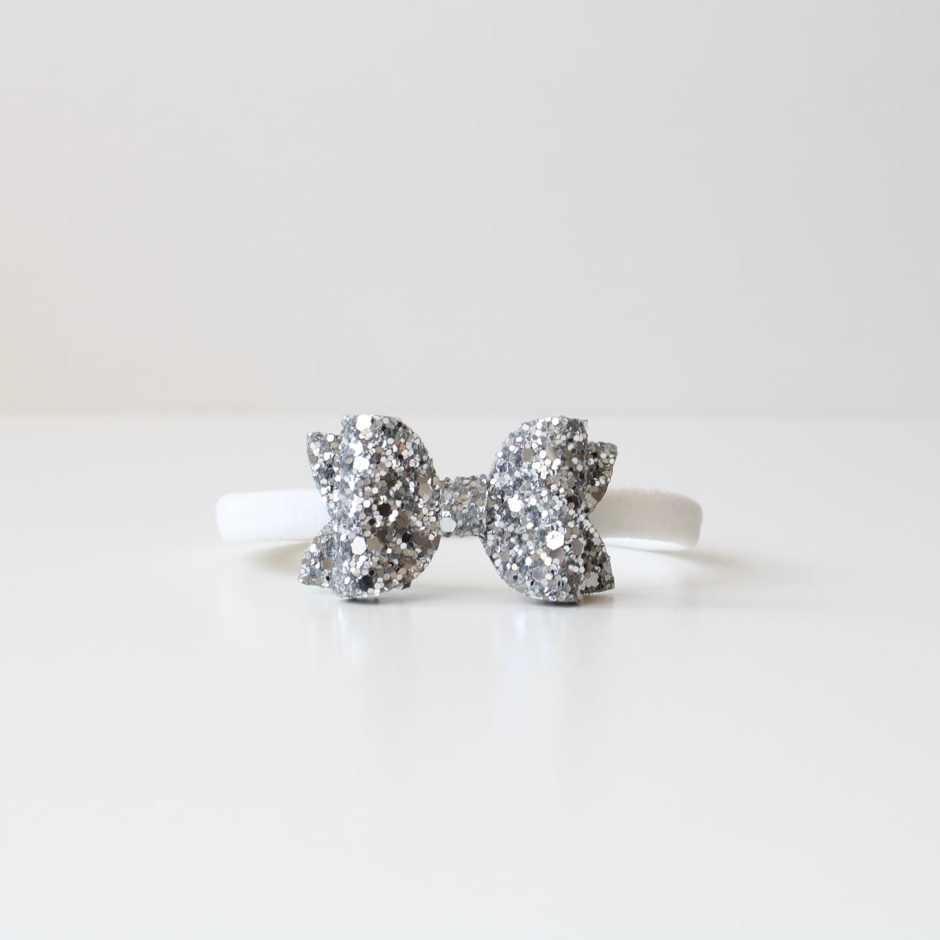 Mini deluxe glitter bows | 22 Colours | Clip, headband or bobble
