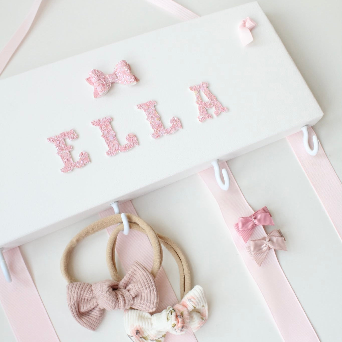 Personalised bow holder - White