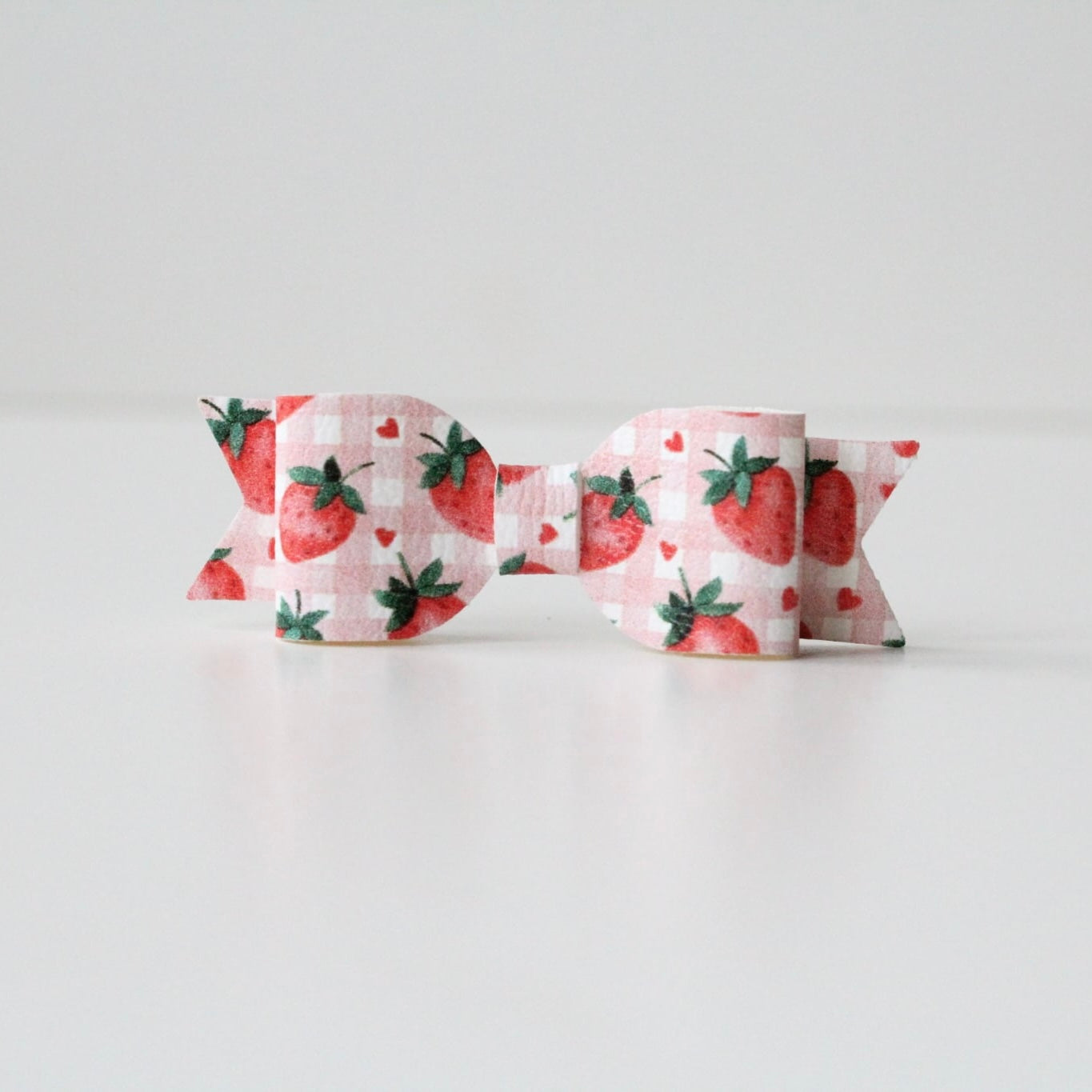 Strawberry gingham small bows