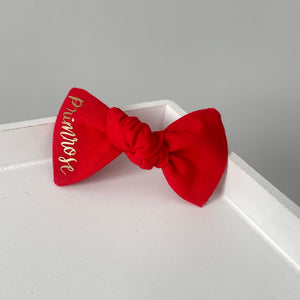 Red sweetheart bows