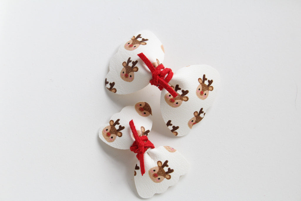 Reindeer scalloped bow | Clip or headband