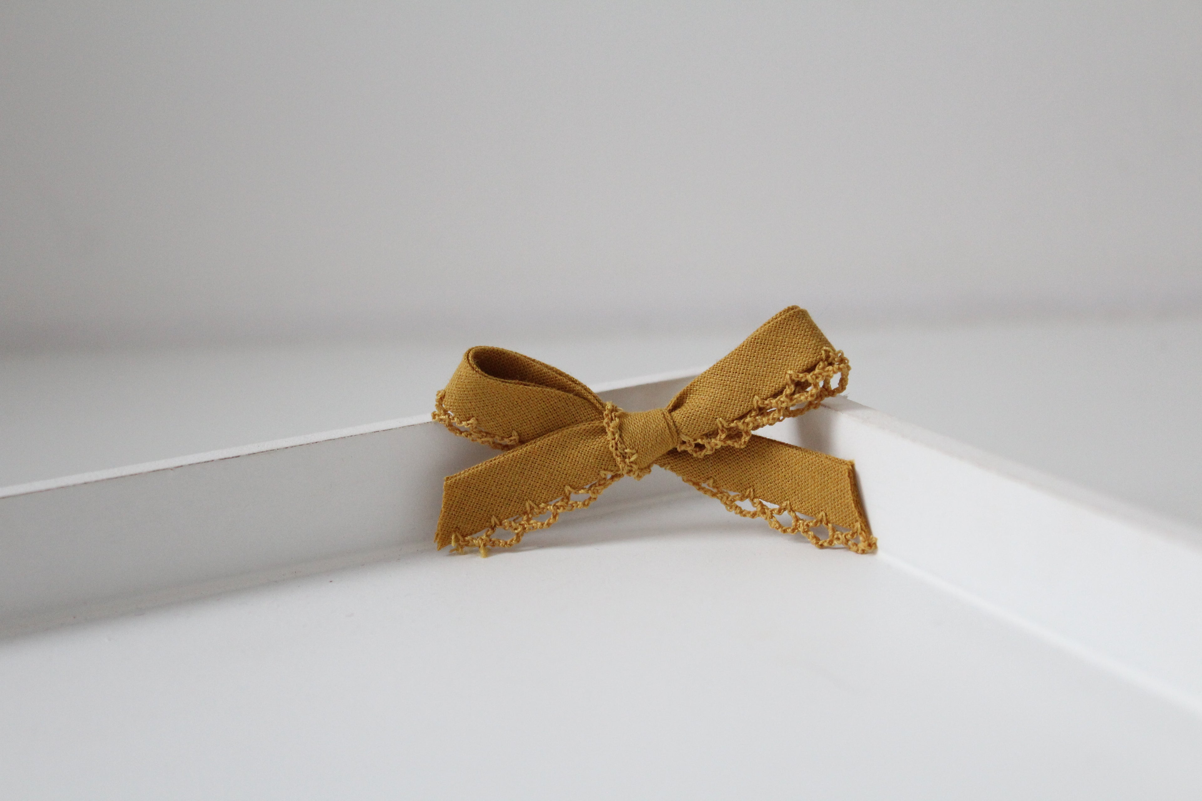 Hand tied bows | 16 Colours