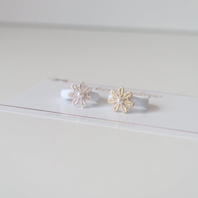 My first delicate bobbles - 2 colours