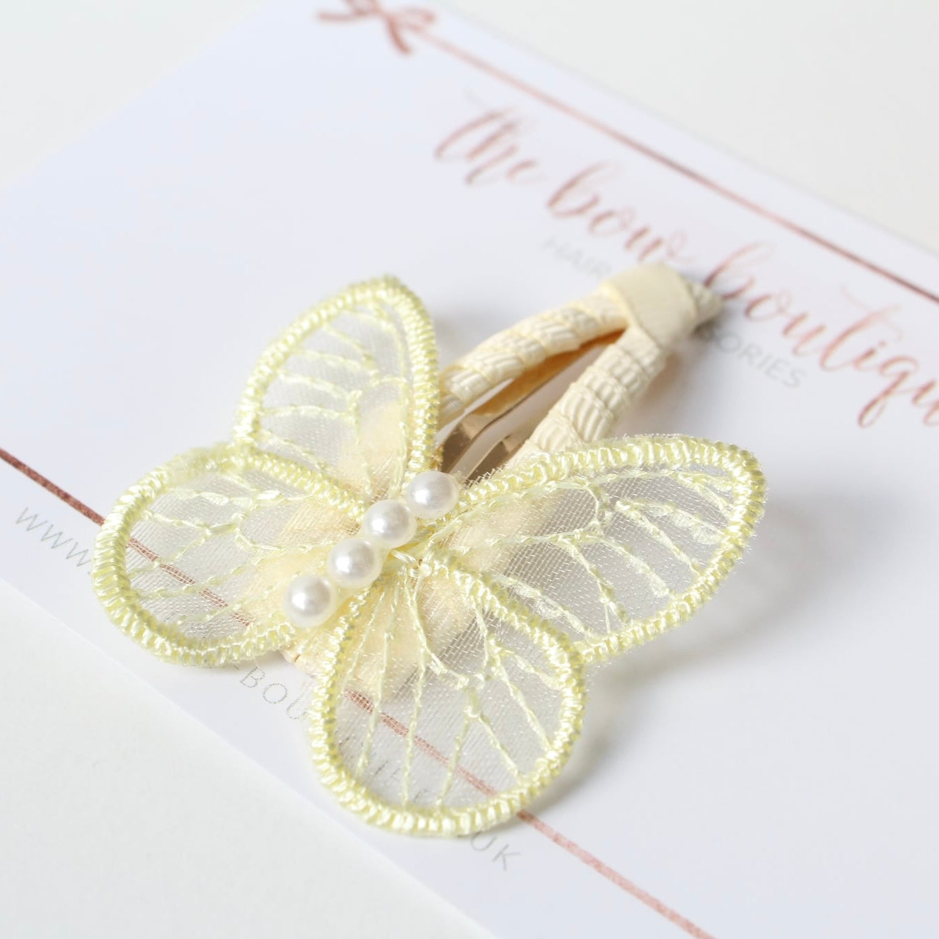 Delicate pearl butterfly snappy clips | 9 colours