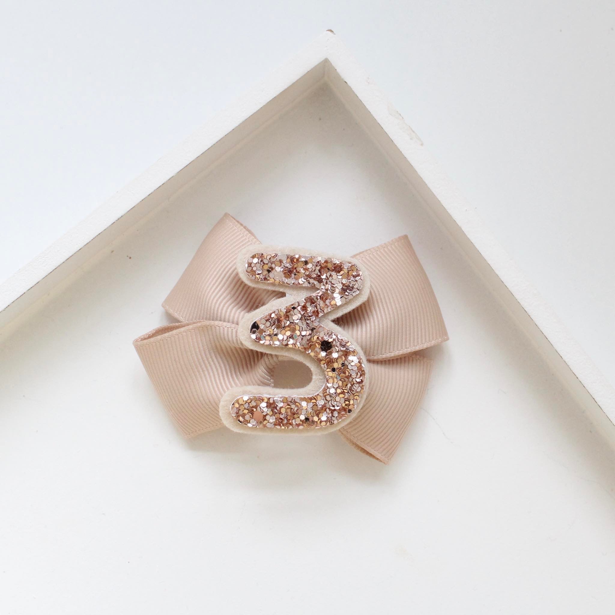 Birthday double pinch ribbon bow | Beige | Clip, headband or bobble