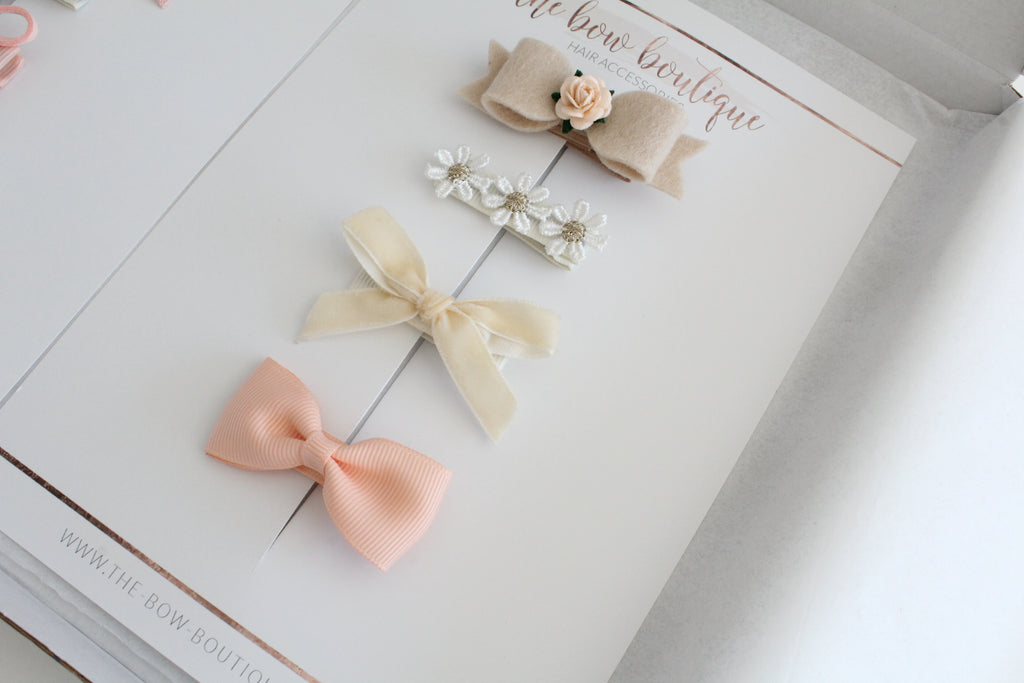 Daisy clip box