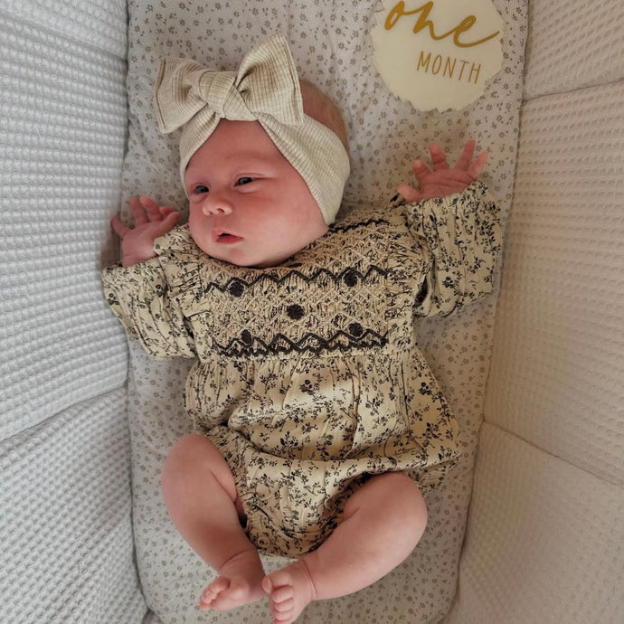 Oatmeal headwrap
