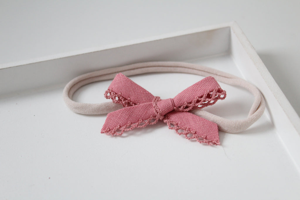 Hand tied bows | 16 Colours
