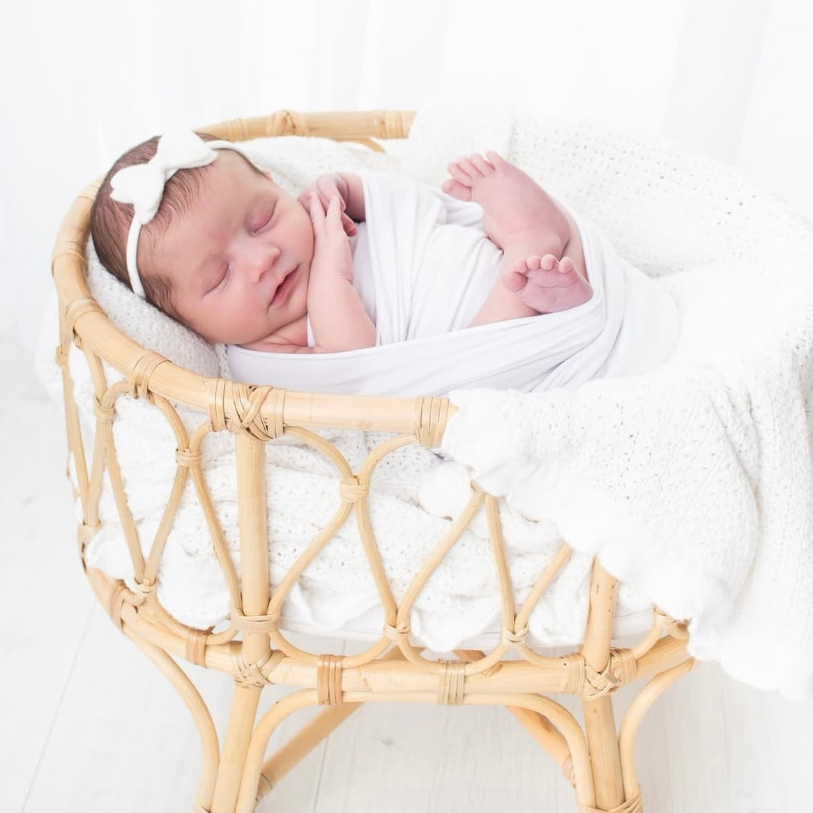 Small luxury felt bows | 25 Colours | Clip or headband