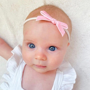 My first mini velvet bows - 14 Colours