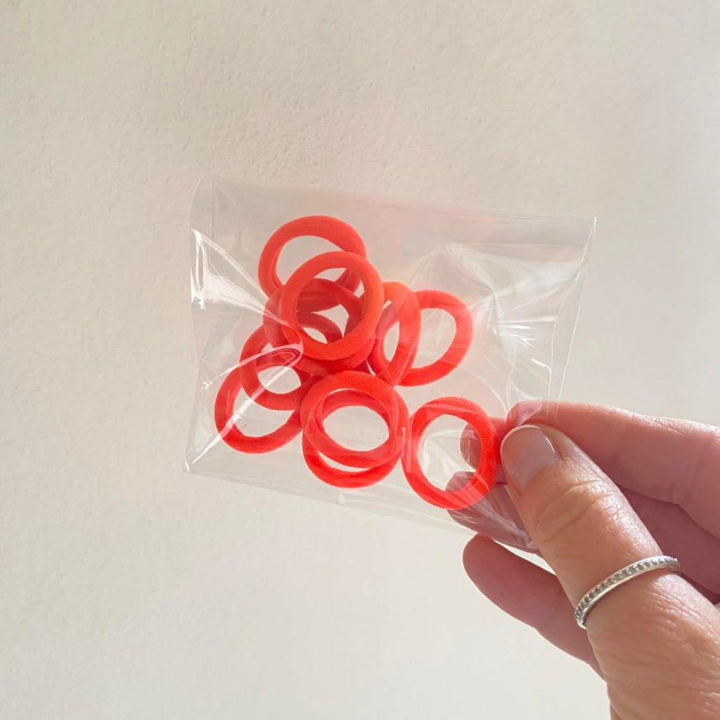 Nylon bobbles  | 8 colours