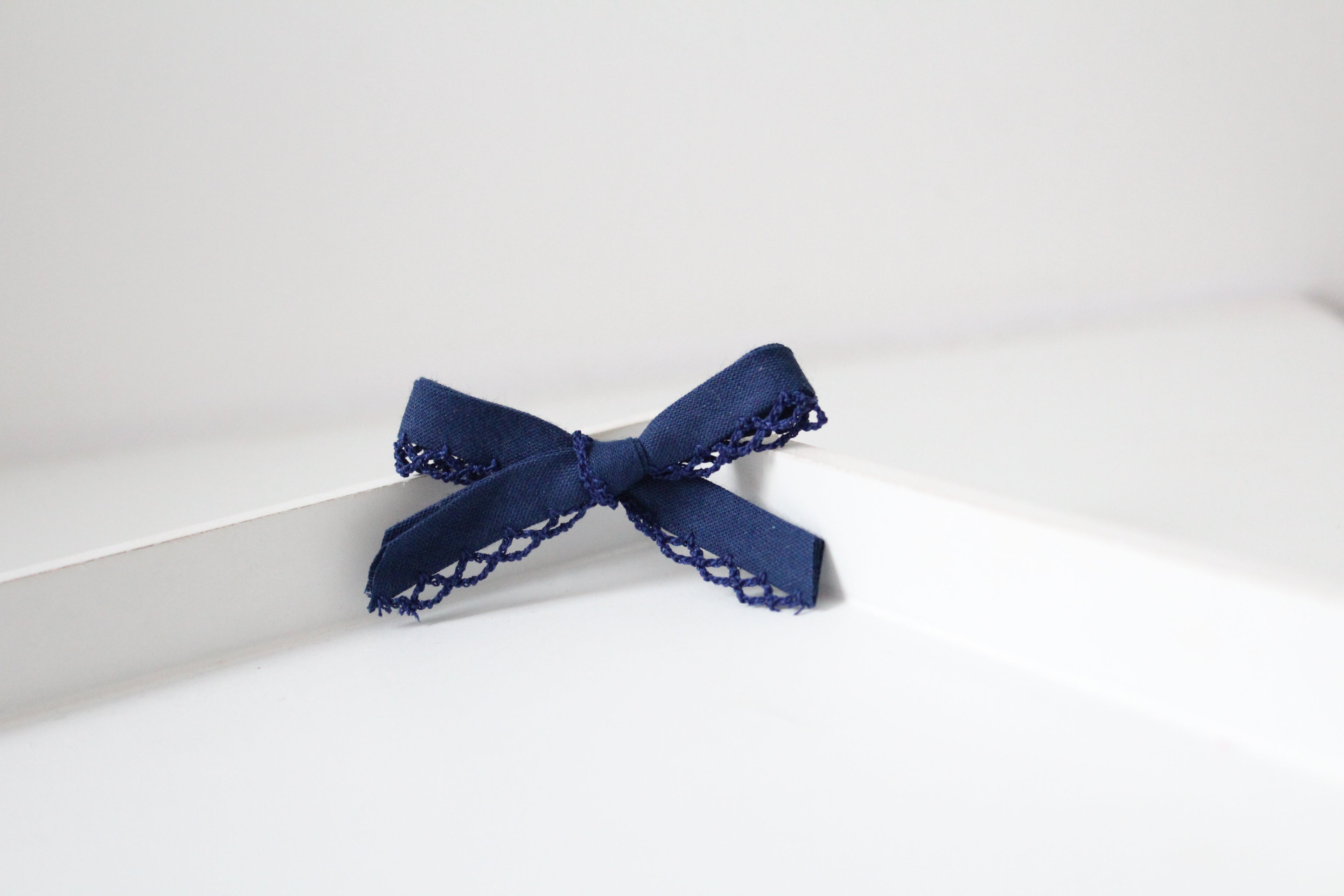 Hand tied bows | 16 Colours