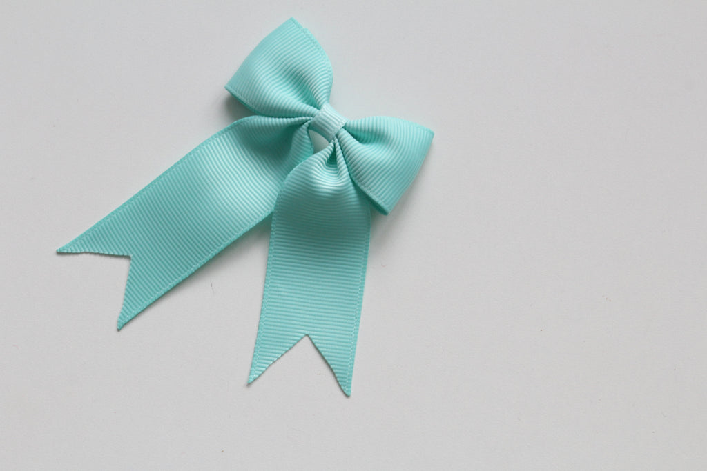 Personalised tail pinch ribbon bows | 33 colours | Clip or bobble