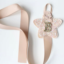 Load image into Gallery viewer, Star clip holder - Pastel nude