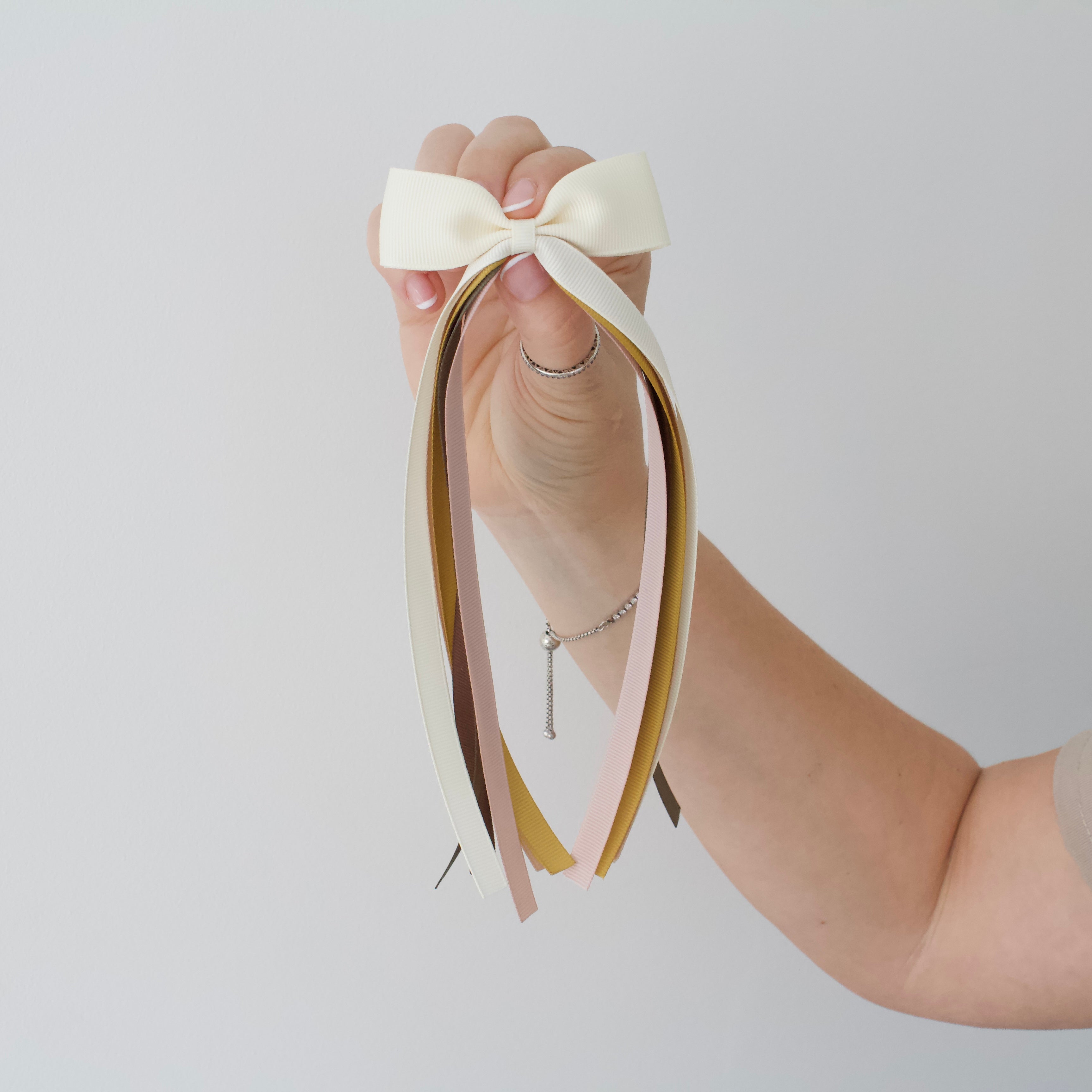 Fall tail pinch ribbon bow | 2 sizes | Clip or bobble