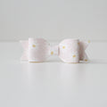 Soft pink daisy small bows
