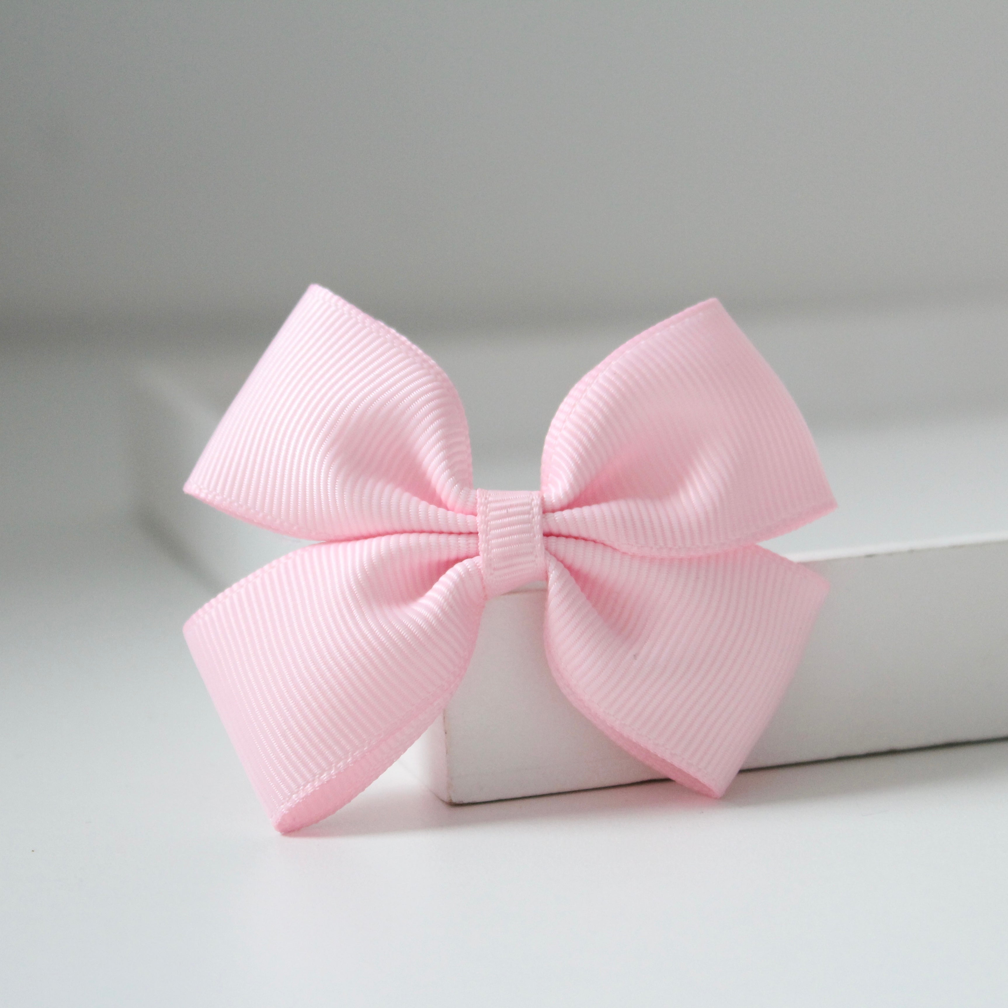 Double pinch ribbon bows | 32 colours | Clip or bobble