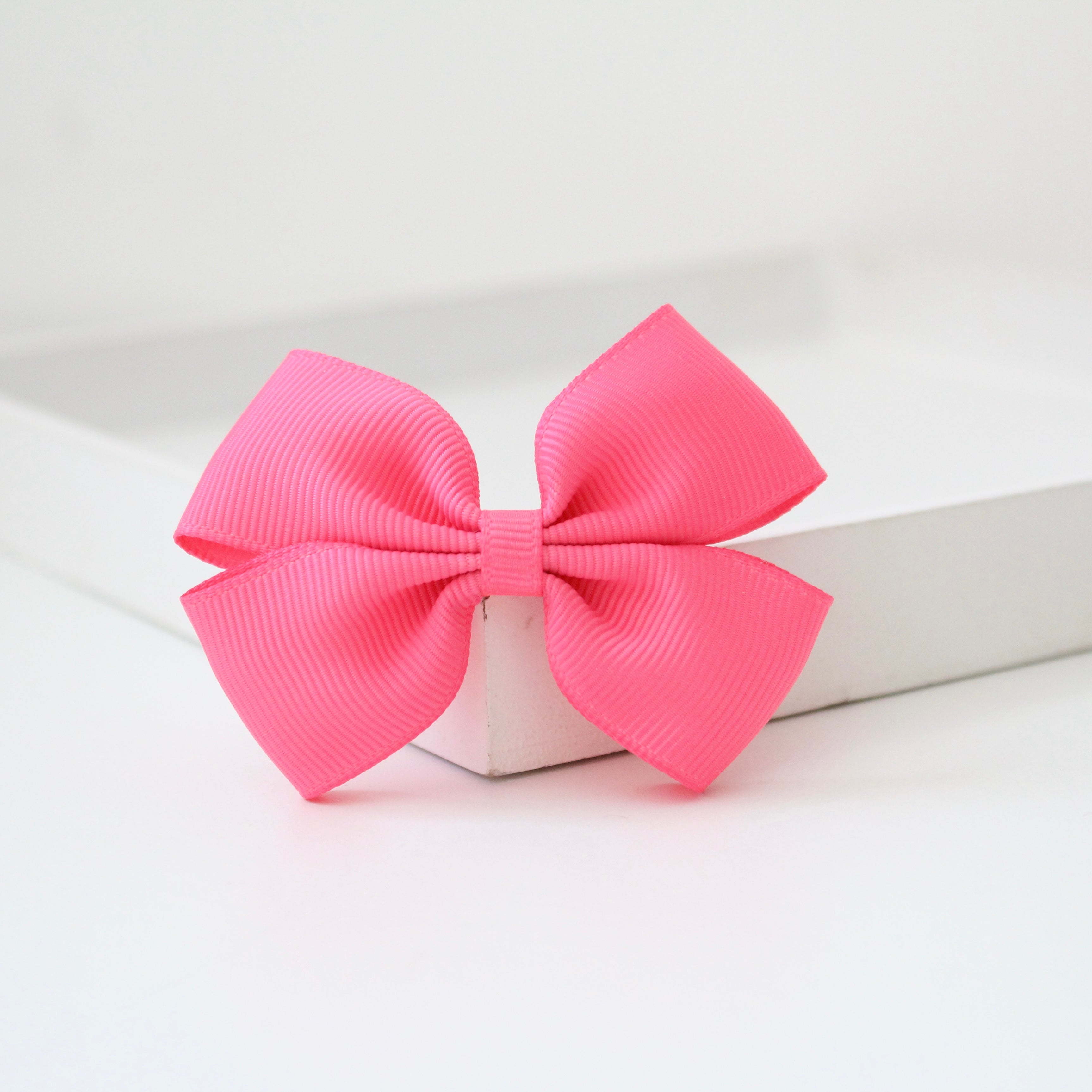 Double pinch ribbon bows | 32 colours | Clip or bobble