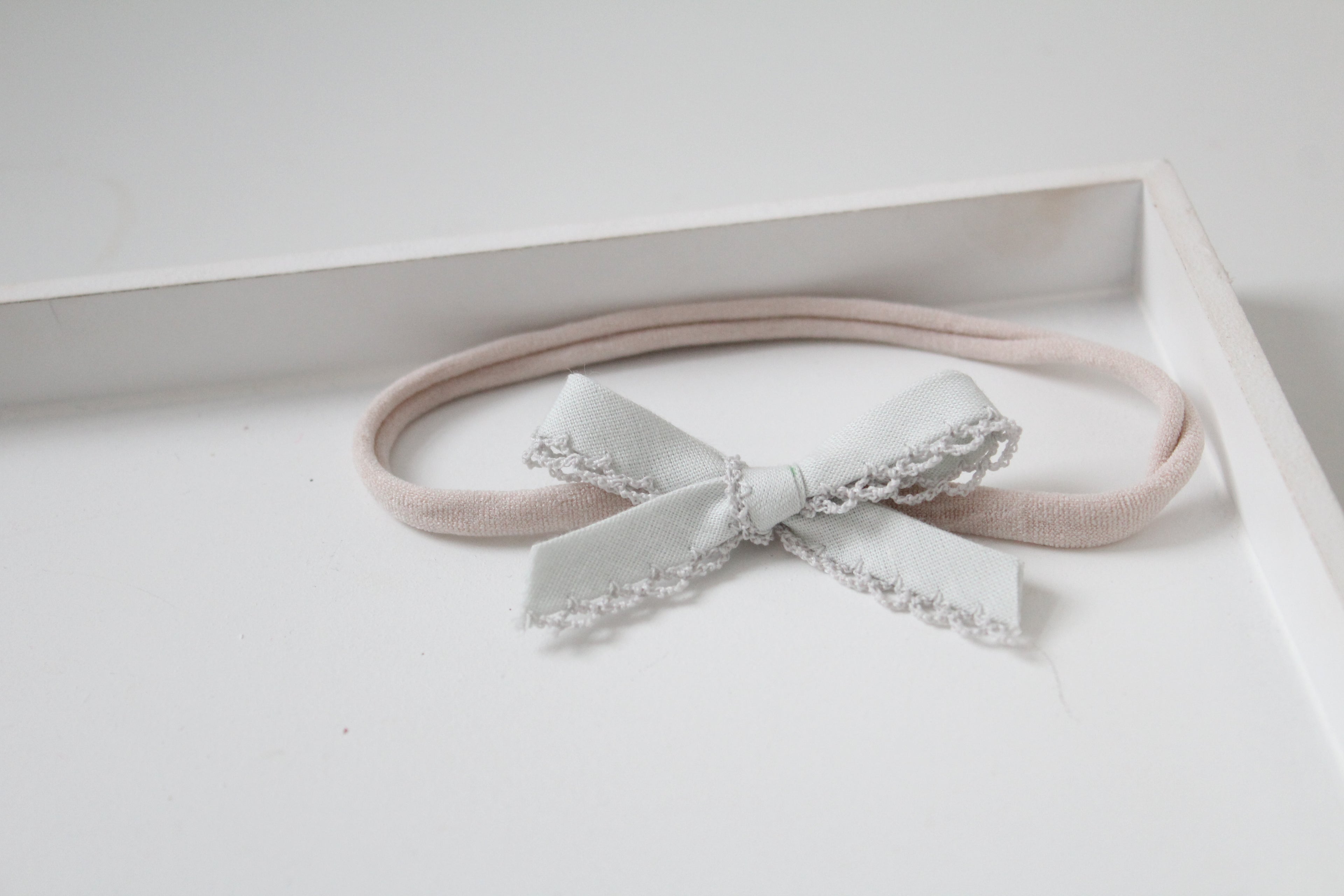 Hand tied bows | 16 Colours