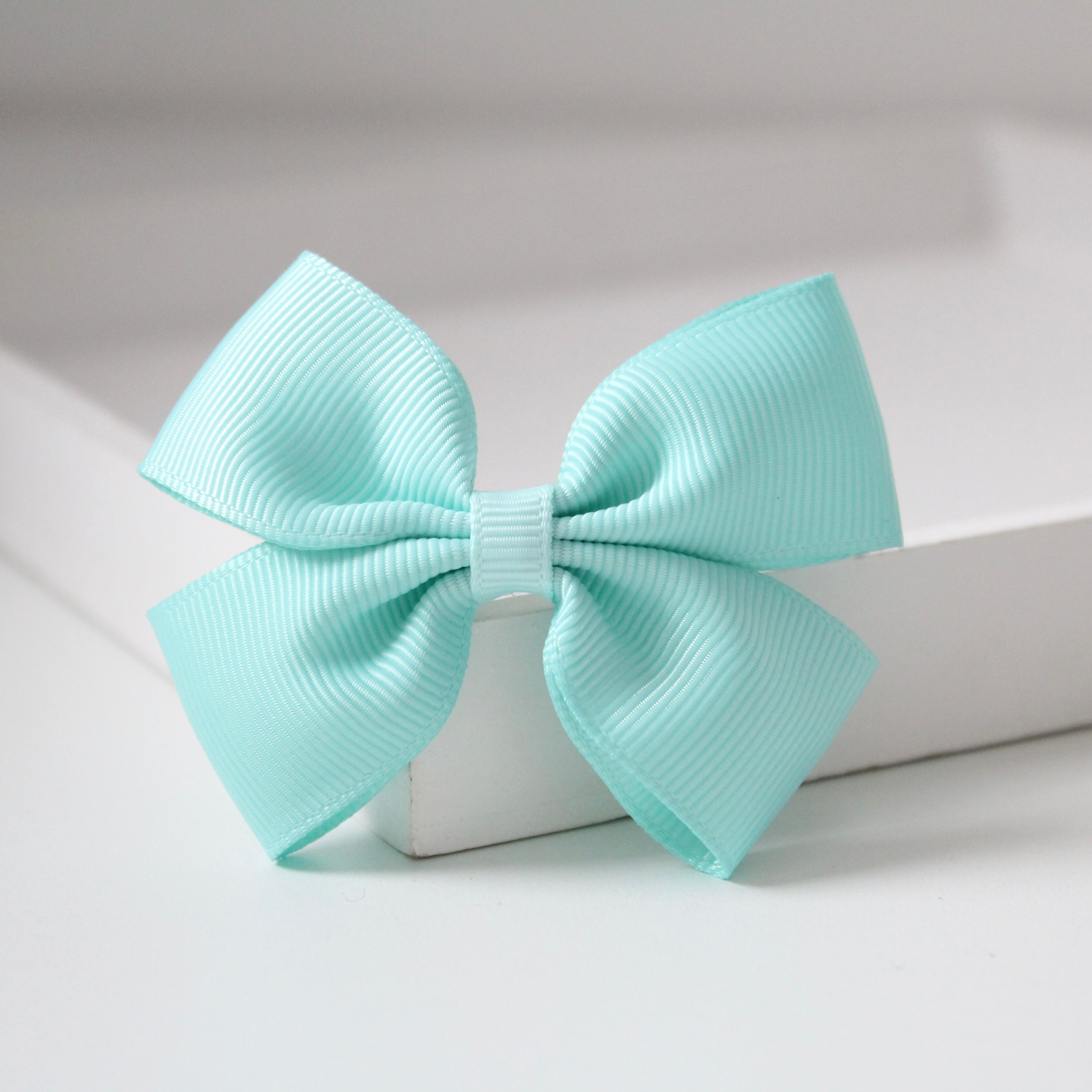 Double pinch ribbon bows | 32 colours | Clip or bobble