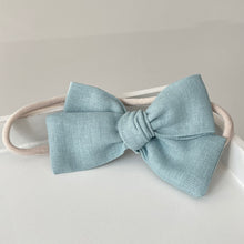 Load image into Gallery viewer, Mini sweetheart bows - 10 Colours