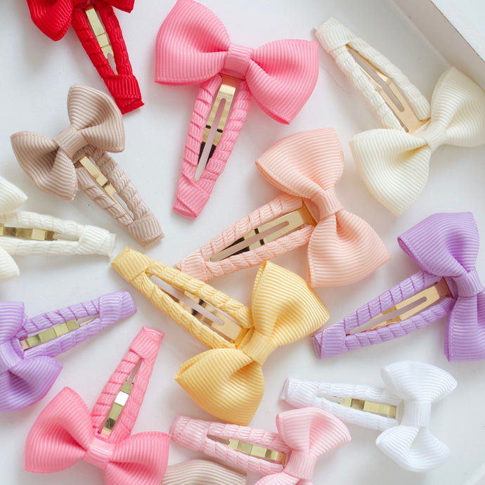 Pinch bow snappy clips - 2 sizes - 32 colours