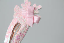 Load image into Gallery viewer, Pinkmas reindeer snappy clip