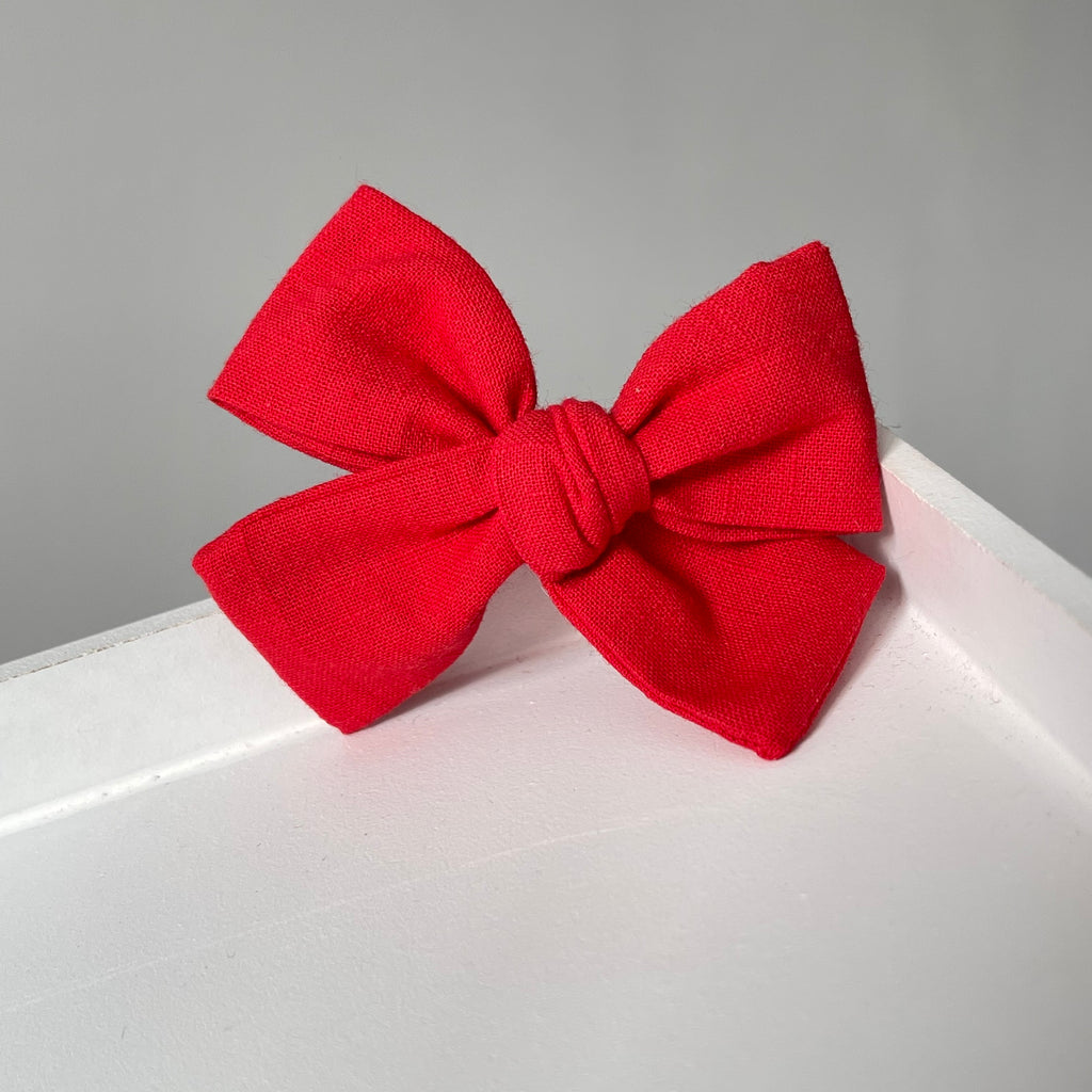 Red bows | 3 Bow styles | Option to personalise | Clip, headband or bobble