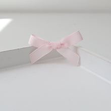 Load image into Gallery viewer, Hand tied ribbon bow clips - 42 Colours